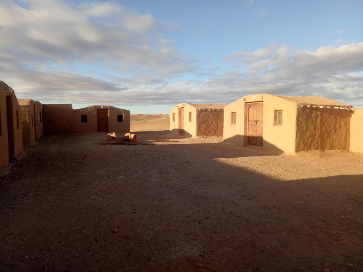 Sahara Peace Camp Hotel ซากอร่า ภายนอก รูปภาพ
